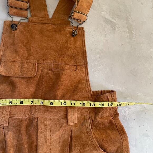 Vintage 90s Western Boho Cottagecore Suede Leather Overall Romper Shorts Sz M - Picture 8 of 10